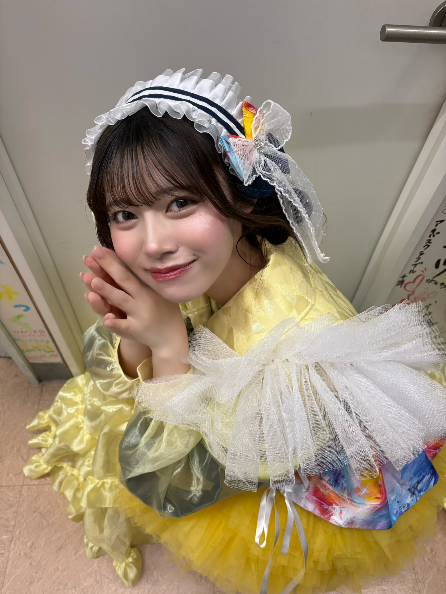 髙橋來都葉の衣装ソロ写真