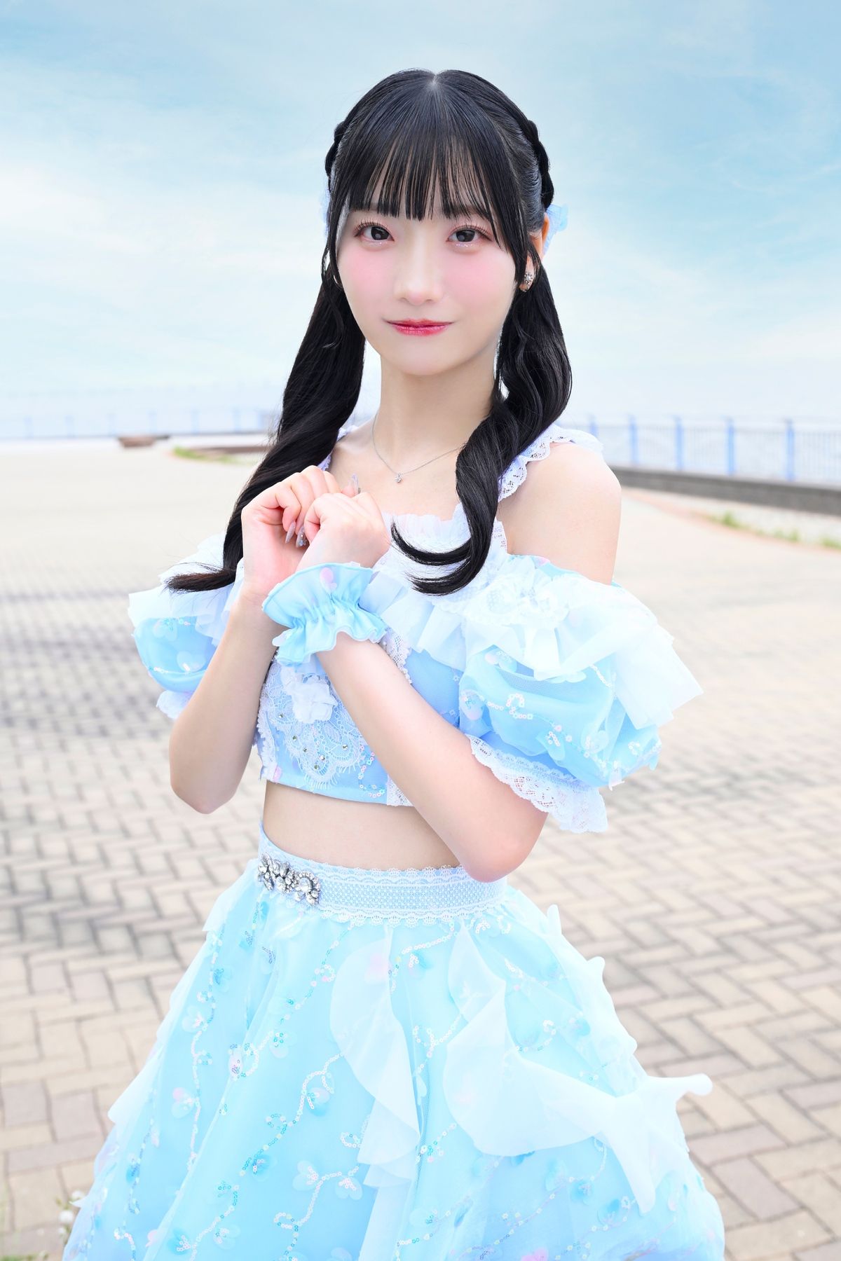 岸上いお