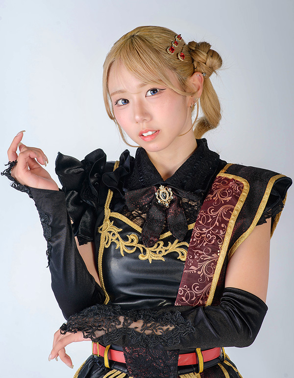 KRD8 穂花花帆の公式プロフィール写真