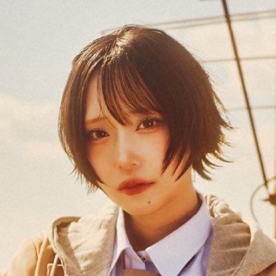 弥山りょう AKANECLUB.本人Xプロフィール写真