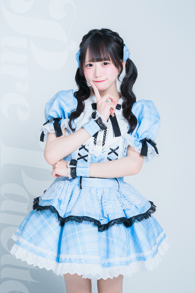 水色衣装の涼風ゆの公式プロフィール写真