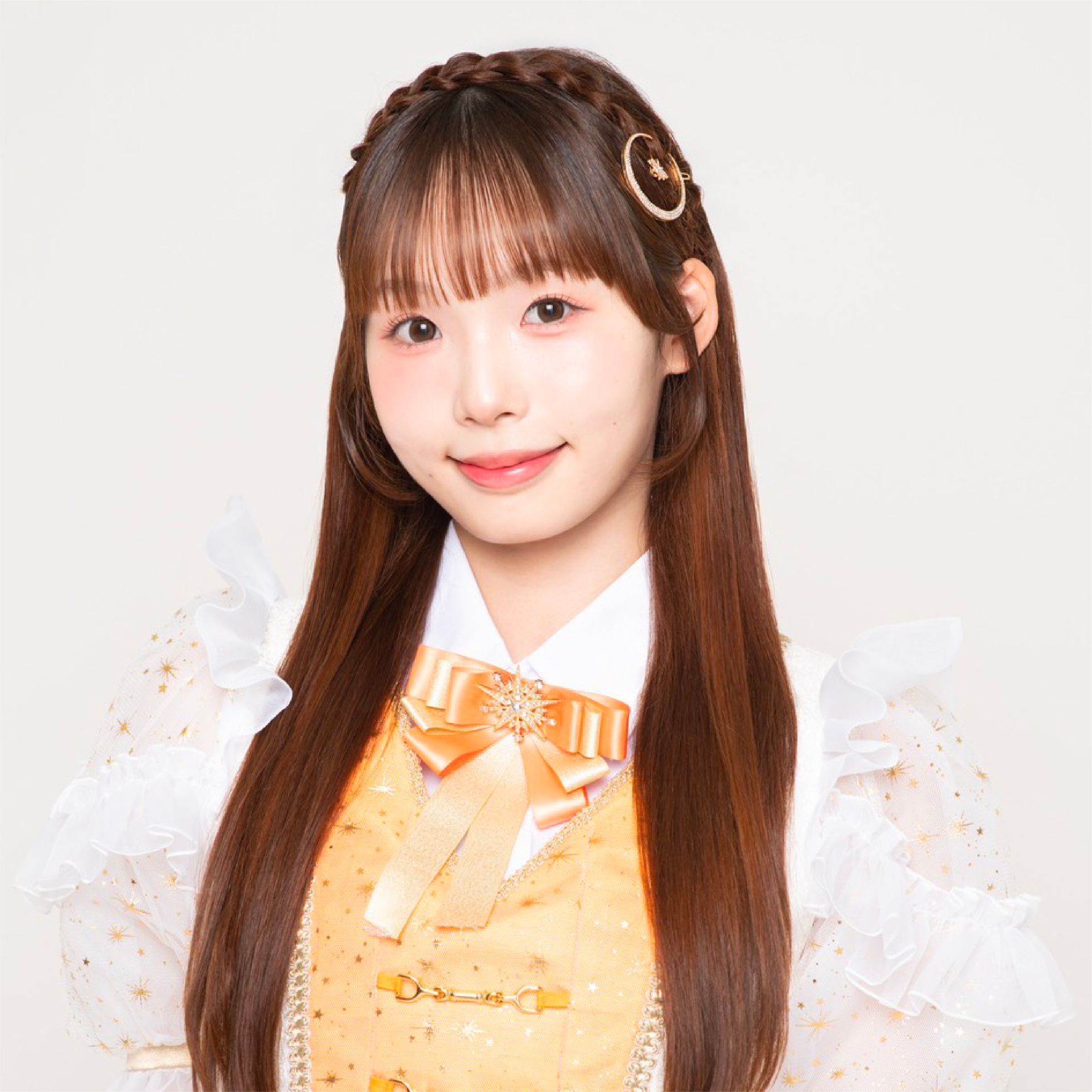 AOSTARIAオレンジ色担当の柚木日菜乃