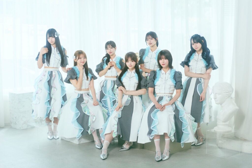 衛星とカラテア 現7人体制のアーティスト写真